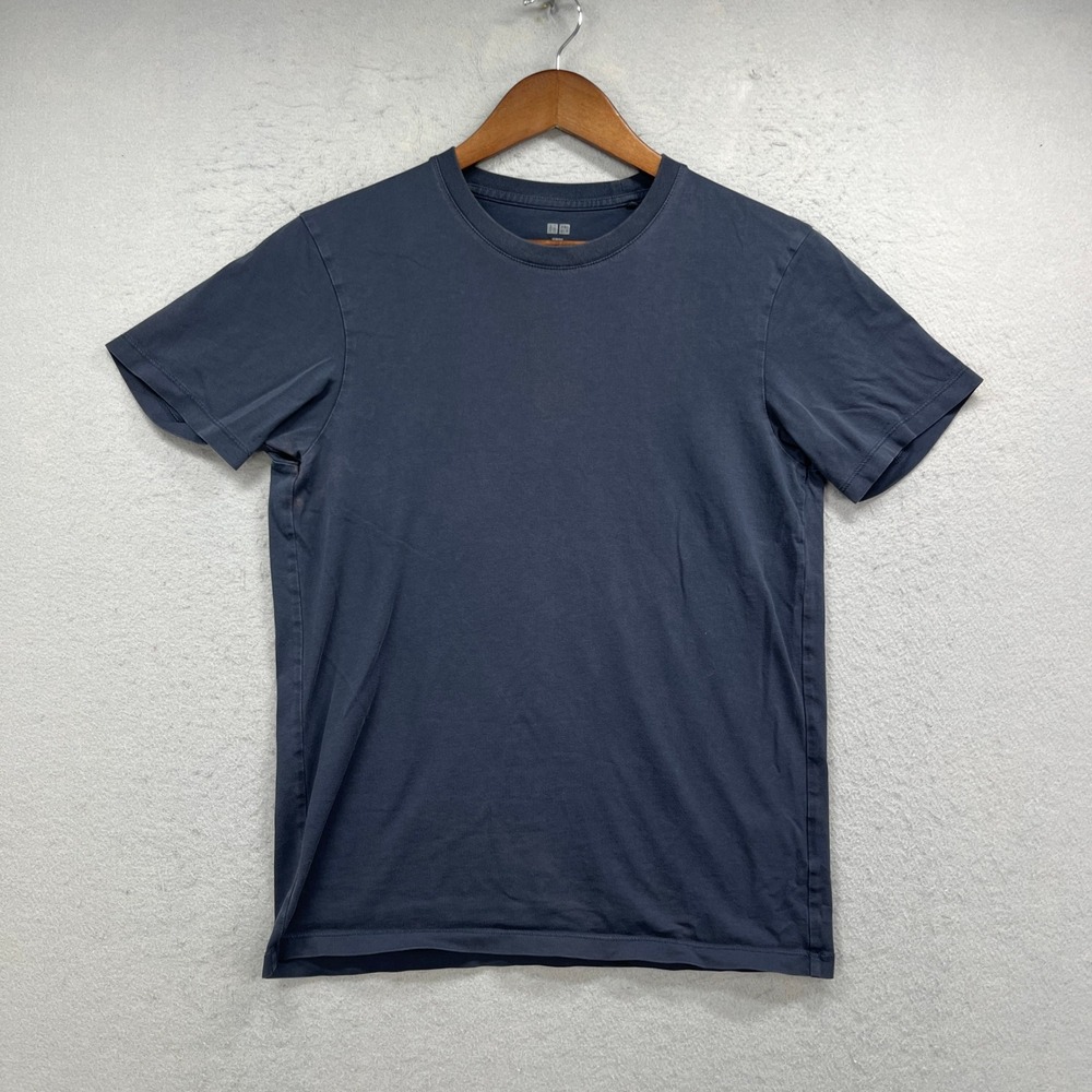 Uniqlo T-Shirt Men Small Blue Supima Cotton Short Sleeve Crew Performance Preppy